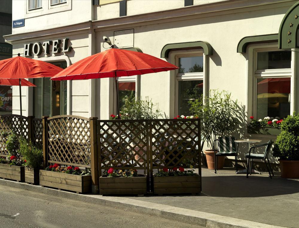 Hotel Westbahn Vienna Exterior photo